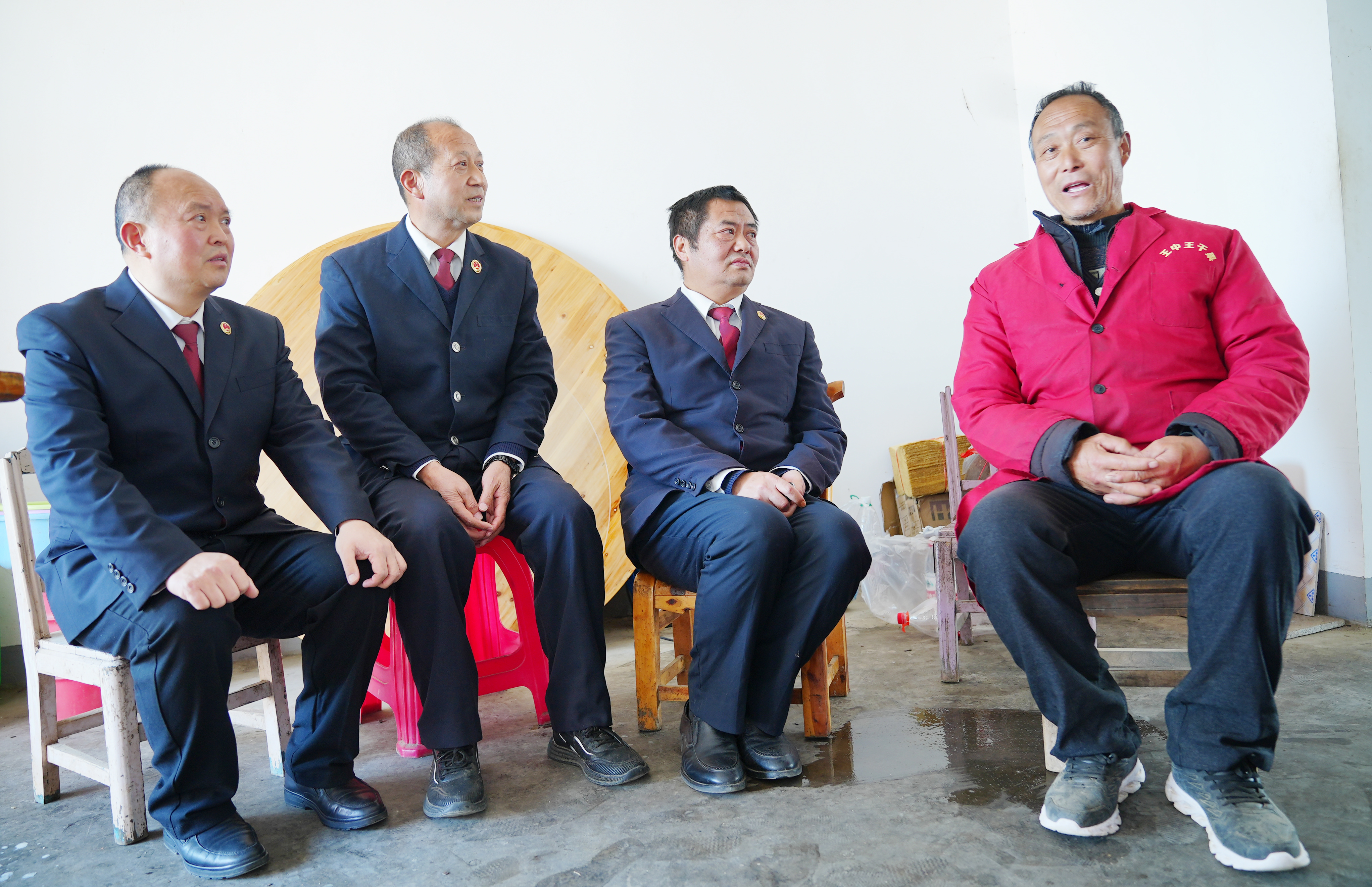 【媒体关注】“新生活让我特别有奔头” 驻村工作队给易迁点村民送温暖